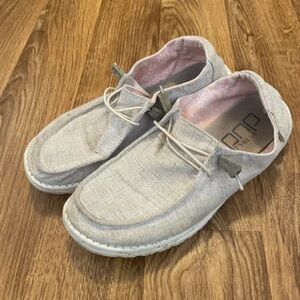 Hey Dude Shoes Wendy Chambray White But Slip On Size‎ US 9 Women’s